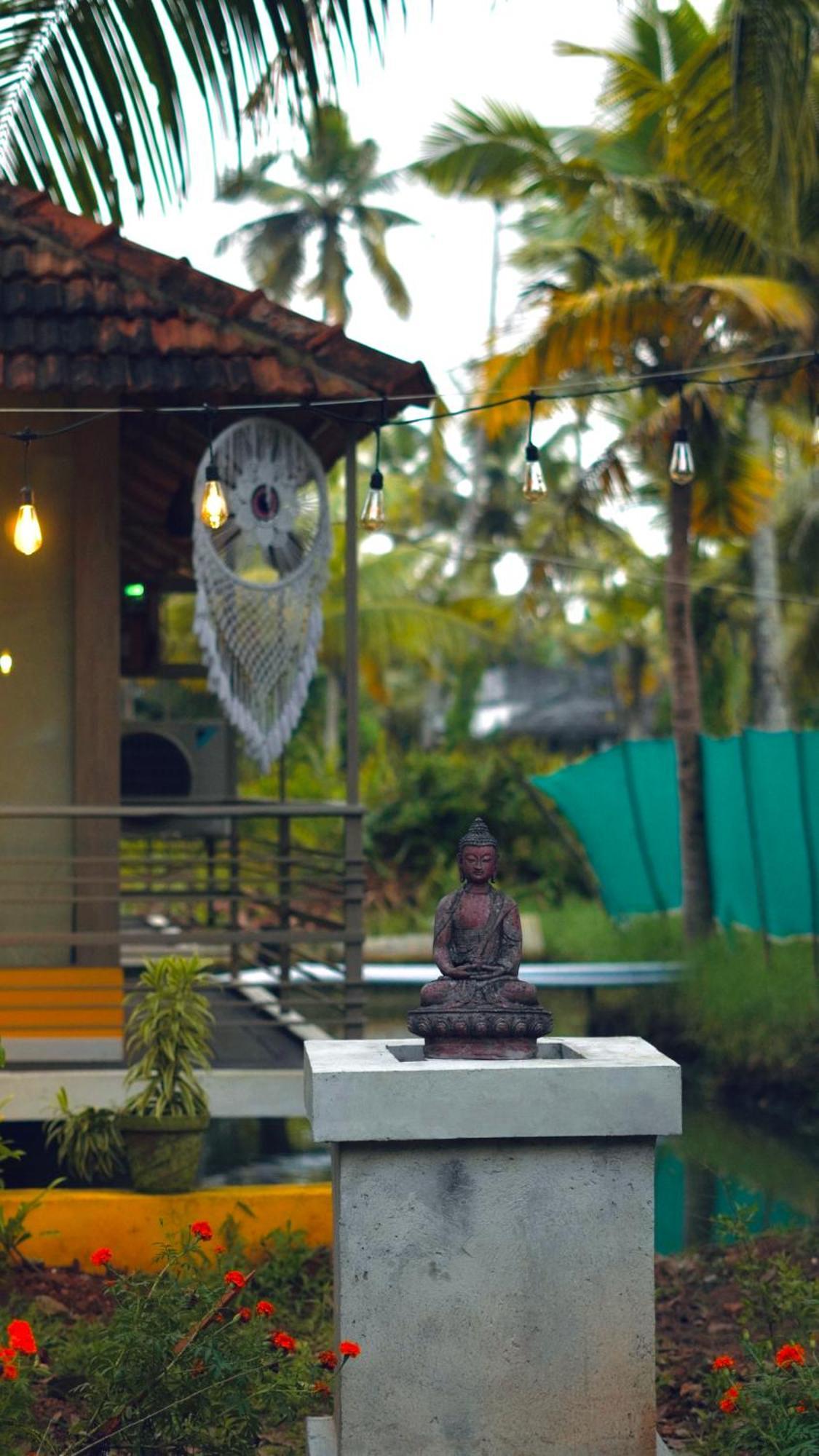 Vrindavan Homestay Mundrothuruth ภายนอก รูปภาพ